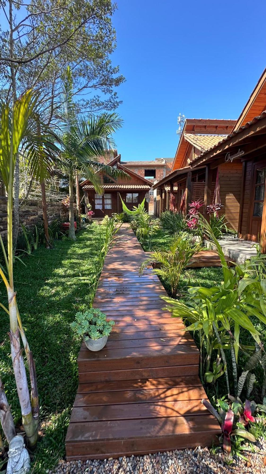 הוילה פראייה דו רוזה Casa Flor Hospedagens מראה חיצוני תמונה